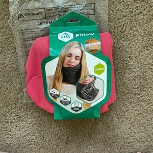 NWT Trtl Pillow